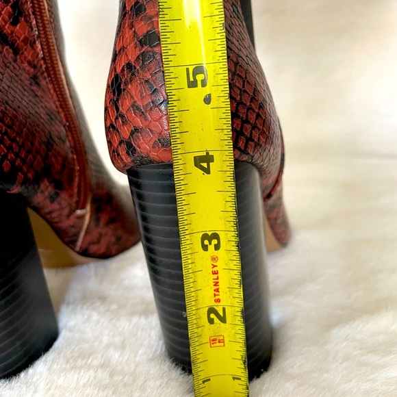 EXPRESS Snake Print Booties - Picture 8 of 12